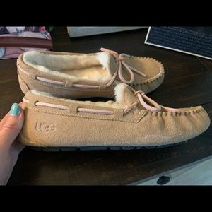 Women’s UGG slippers